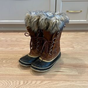 Sorel Joan of Artic Insulated Weatherproof Boots 8